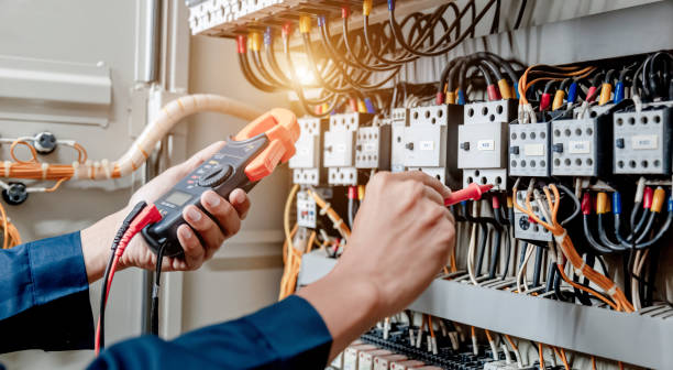 Best Licensed Electrician  in St Anne, IL